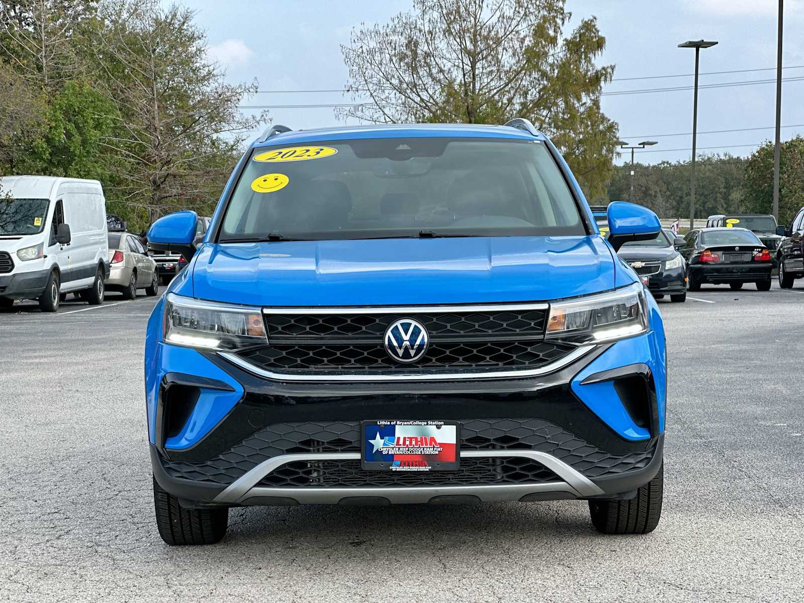 Thumbnail: 2023 Volkswagen Taos - 10