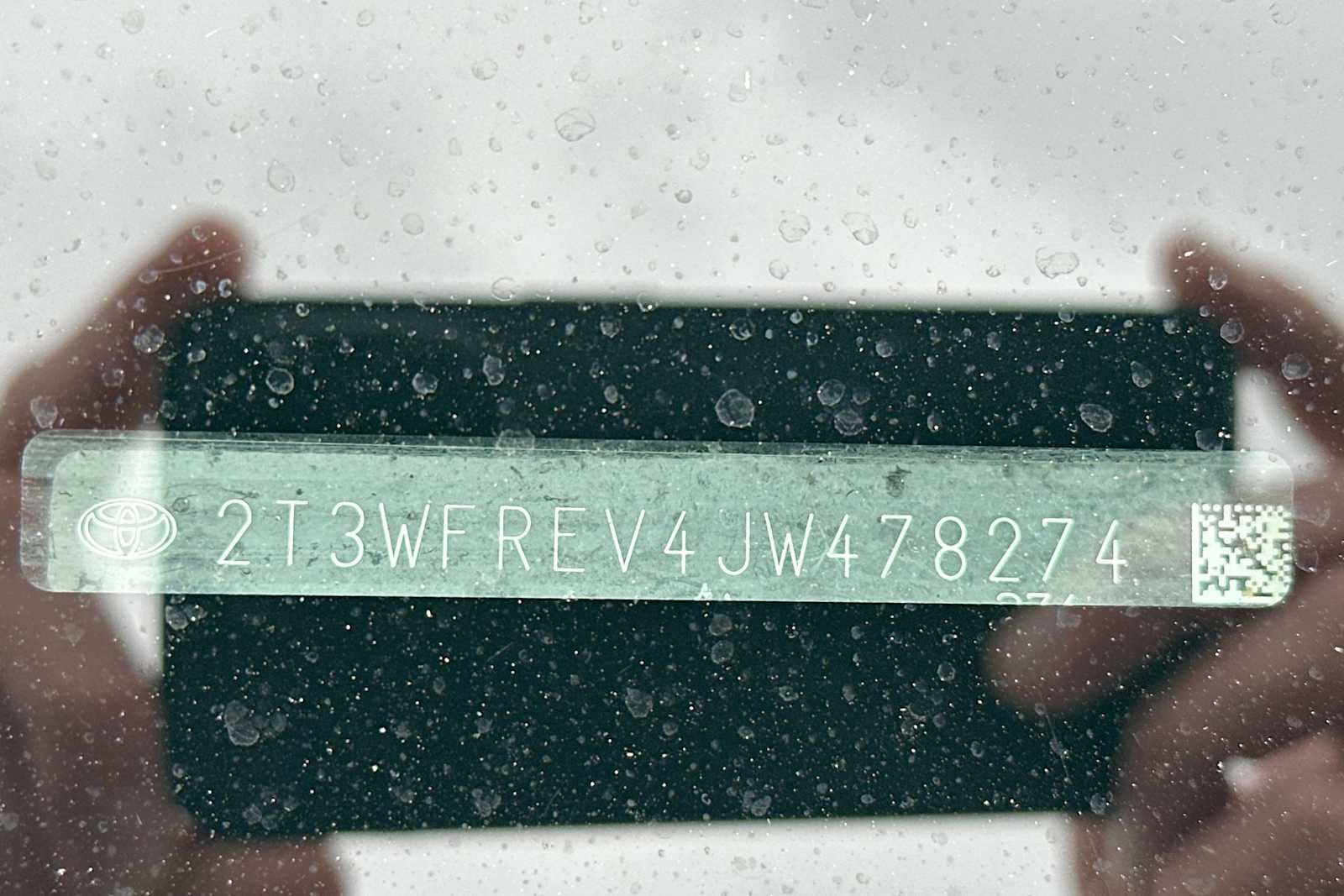 Thumbnail: 2018 Toyota RAV4 - 22