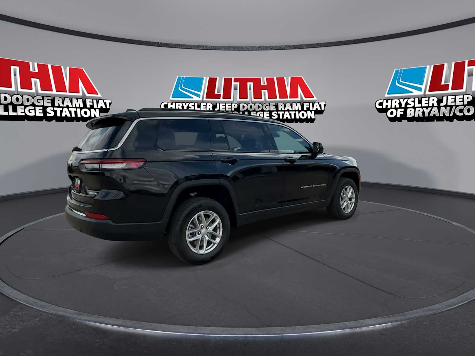 Thumbnail: 2025 Jeep Grand Cherokee - 8