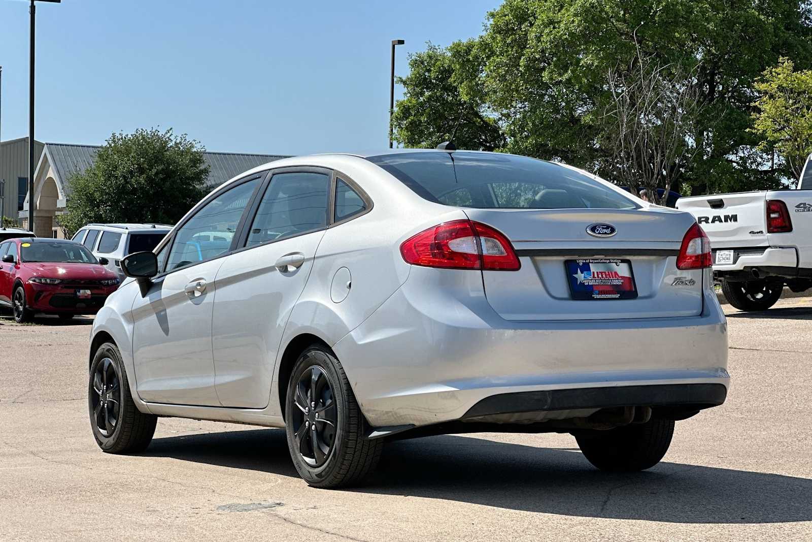 2012 Ford Fiesta S 13