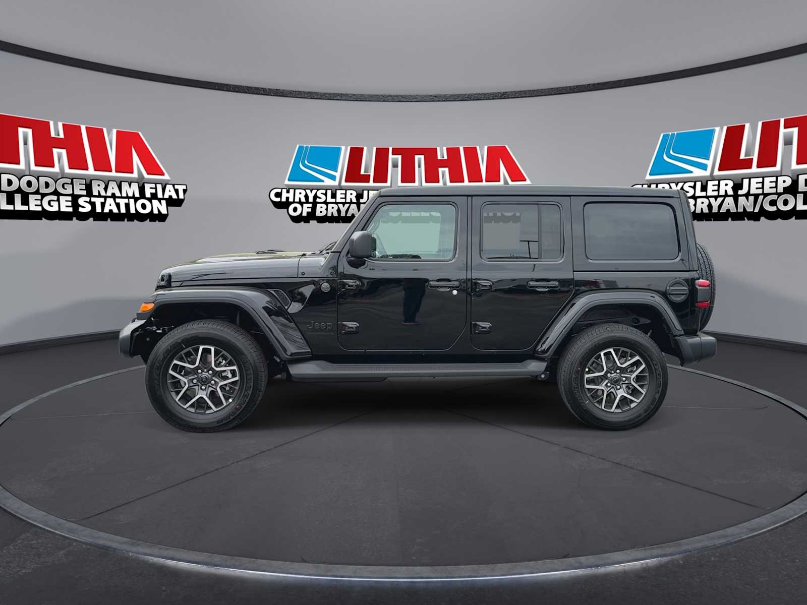 Thumbnail: 2026 Jeep Wrangler - 5