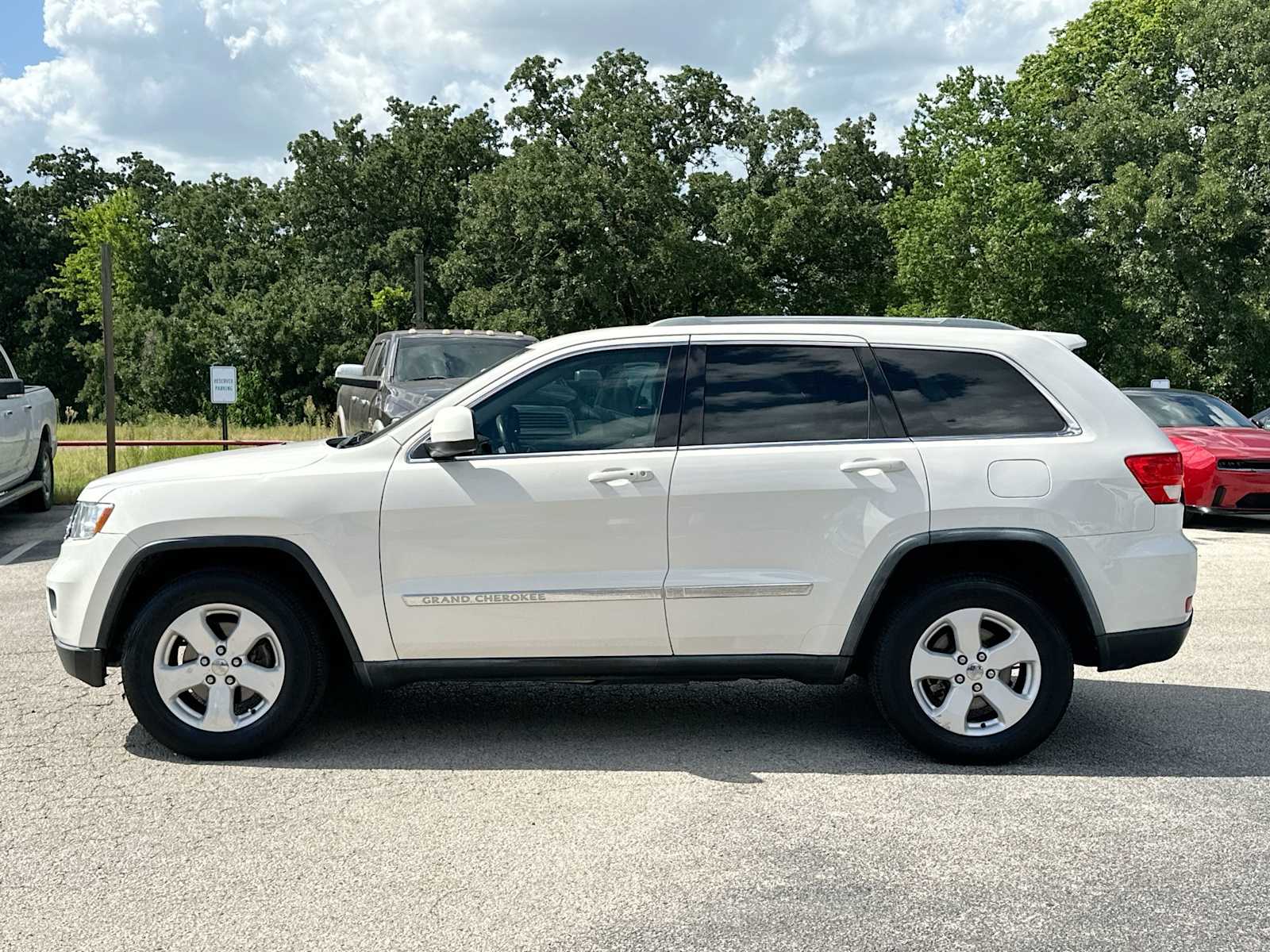 Thumbnail: 2012 Jeep Grand Cherokee - 12