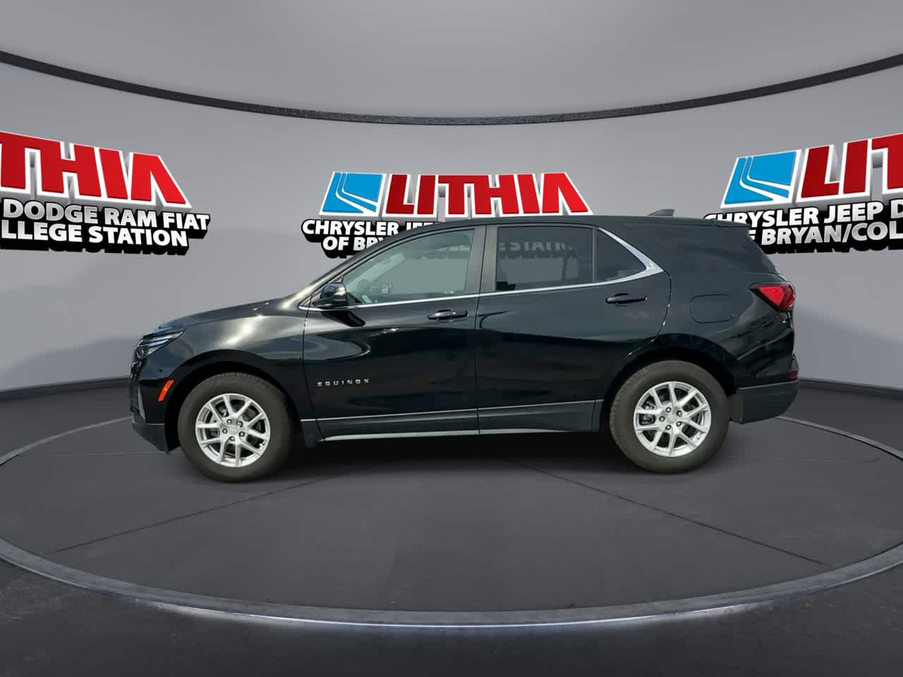 Thumbnail: 2023 Chevrolet Equinox - 5