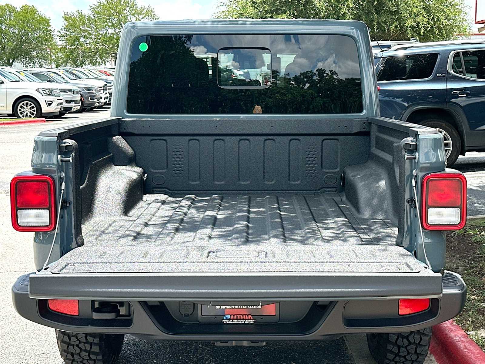 Thumbnail: 2026 Jeep Gladiator - 28