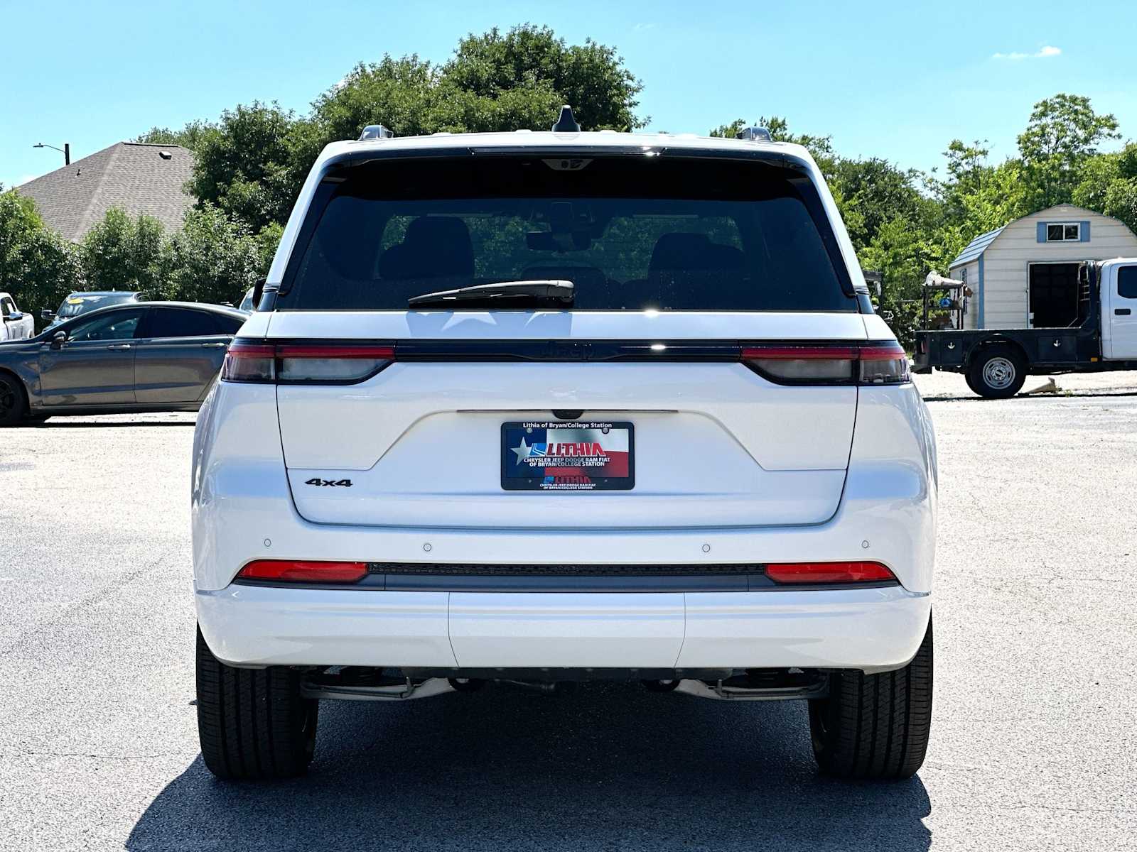 Thumbnail: 2026 Jeep Grand Cherokee - 14