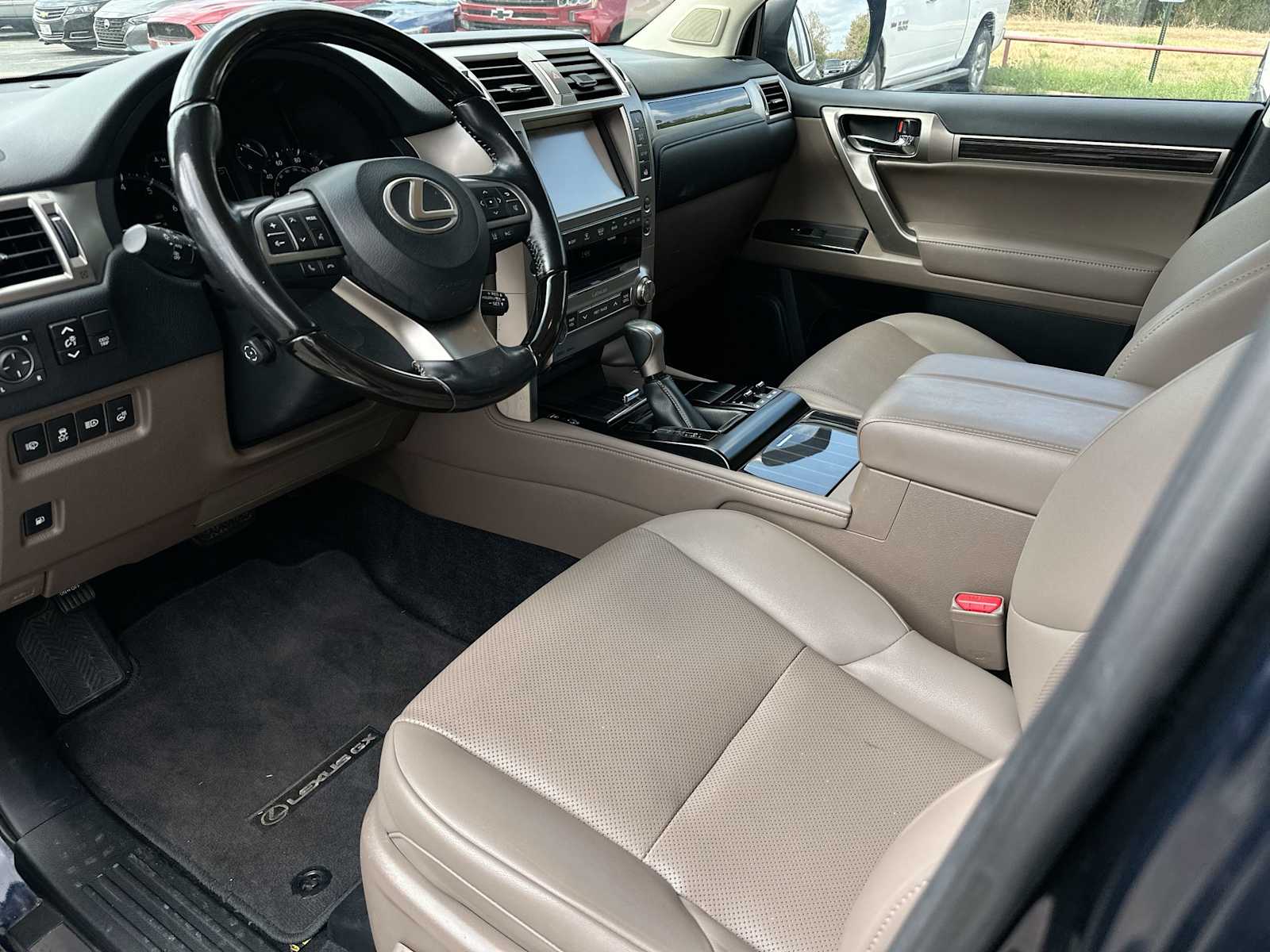 Thumbnail: 2021 Lexus GX - 18