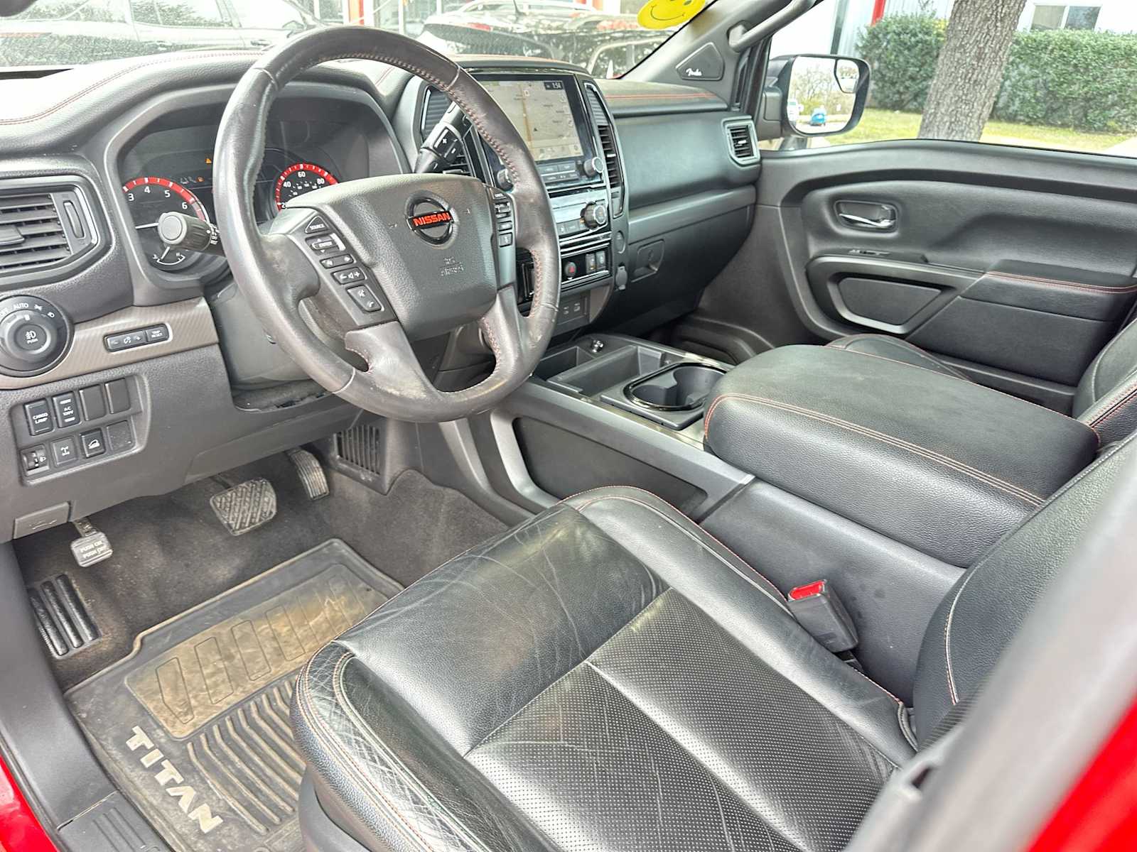 Thumbnail: 2020 Nissan Titan - 18