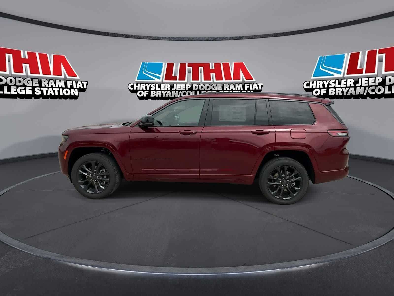Thumbnail: 2026 Jeep Grand Cherokee - 5