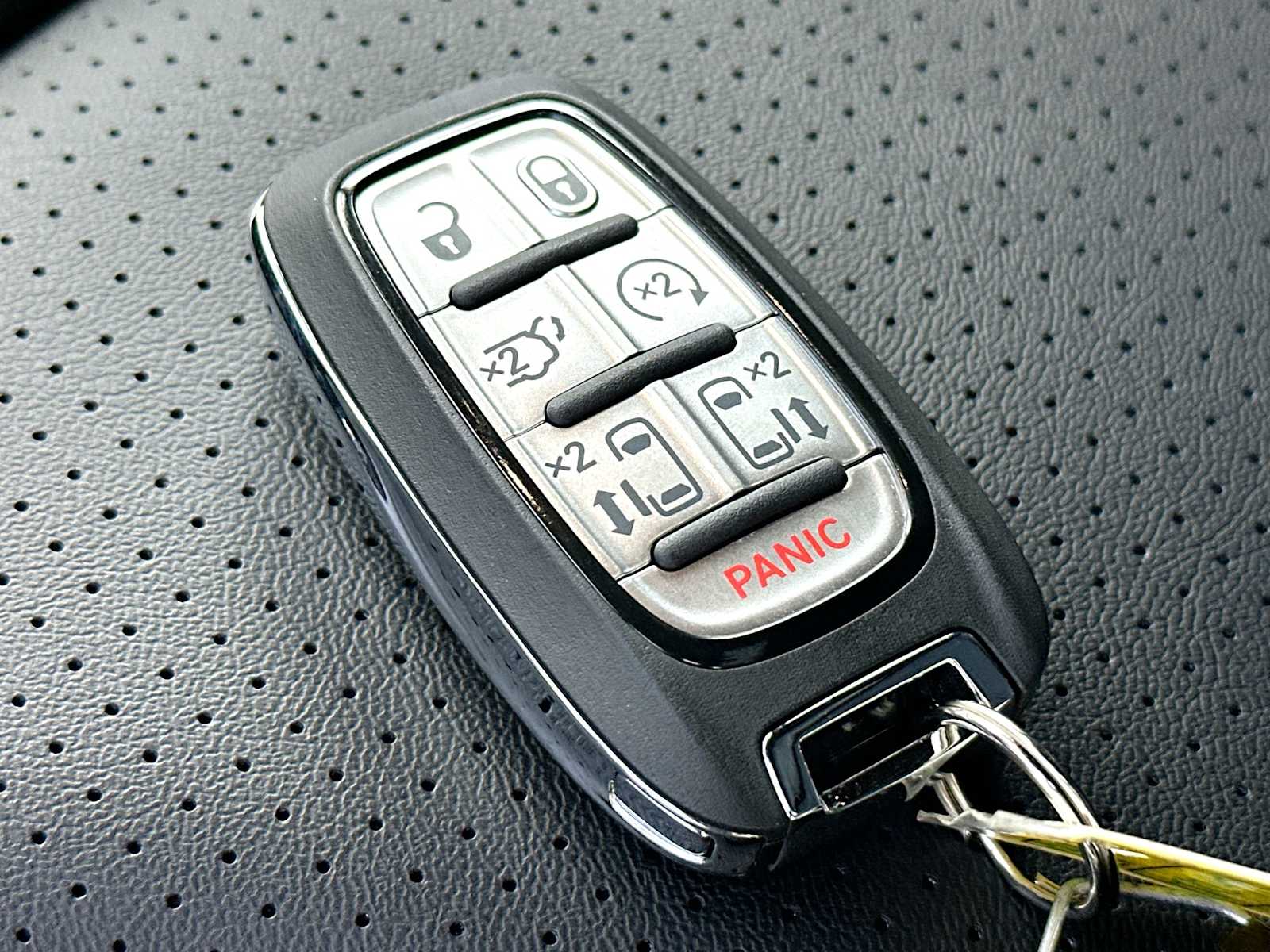 Thumbnail: 2026 Chrysler Pacifica - 29