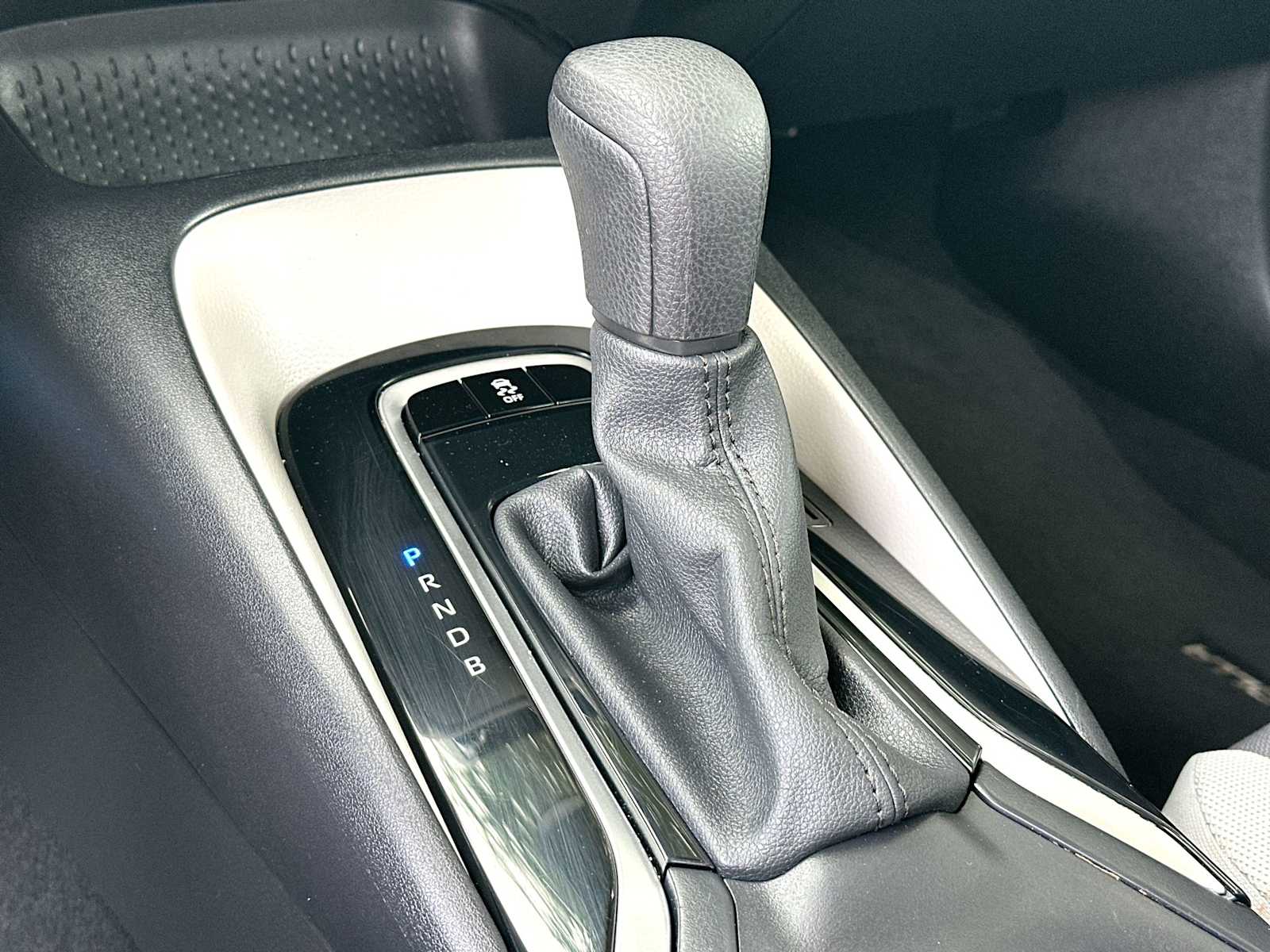 Thumbnail: 2023 Toyota Corolla - 21