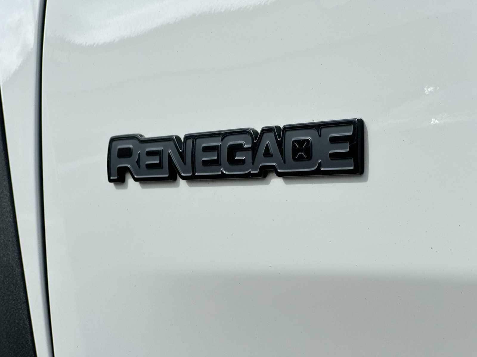 Thumbnail: 2023 Jeep Renegade - 15