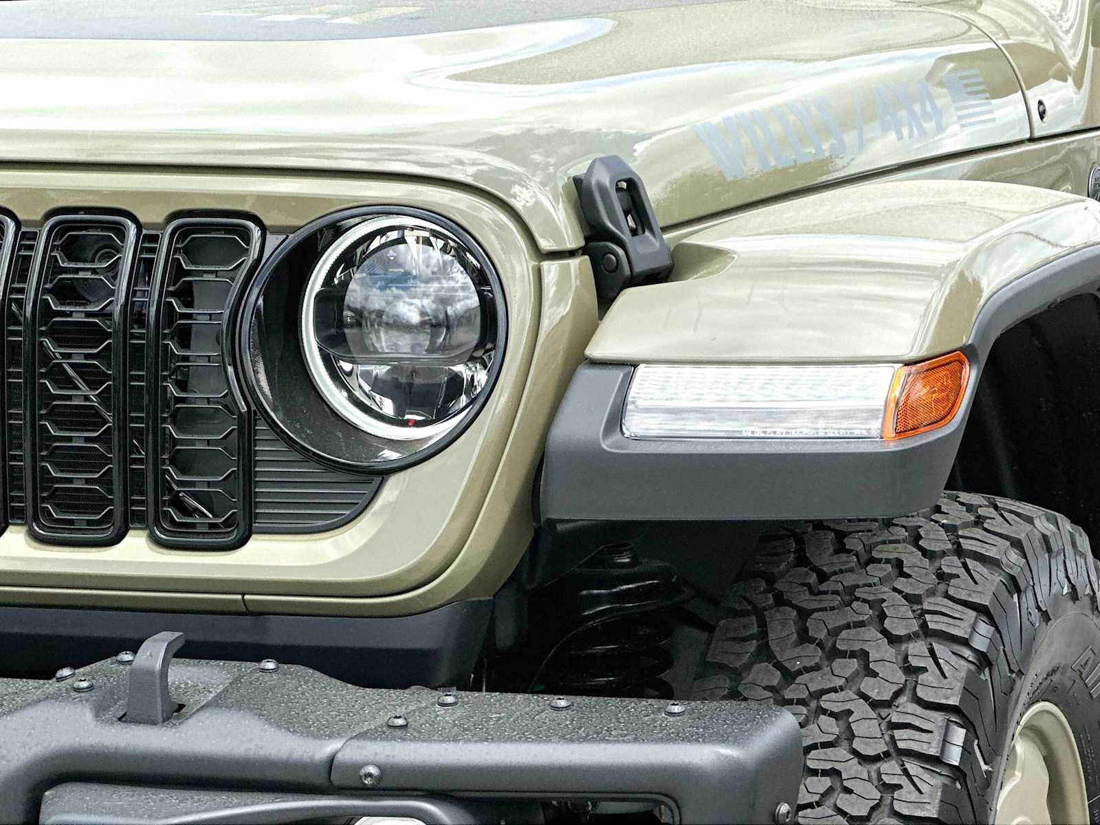 Thumbnail: 2026 Jeep Wrangler - 16