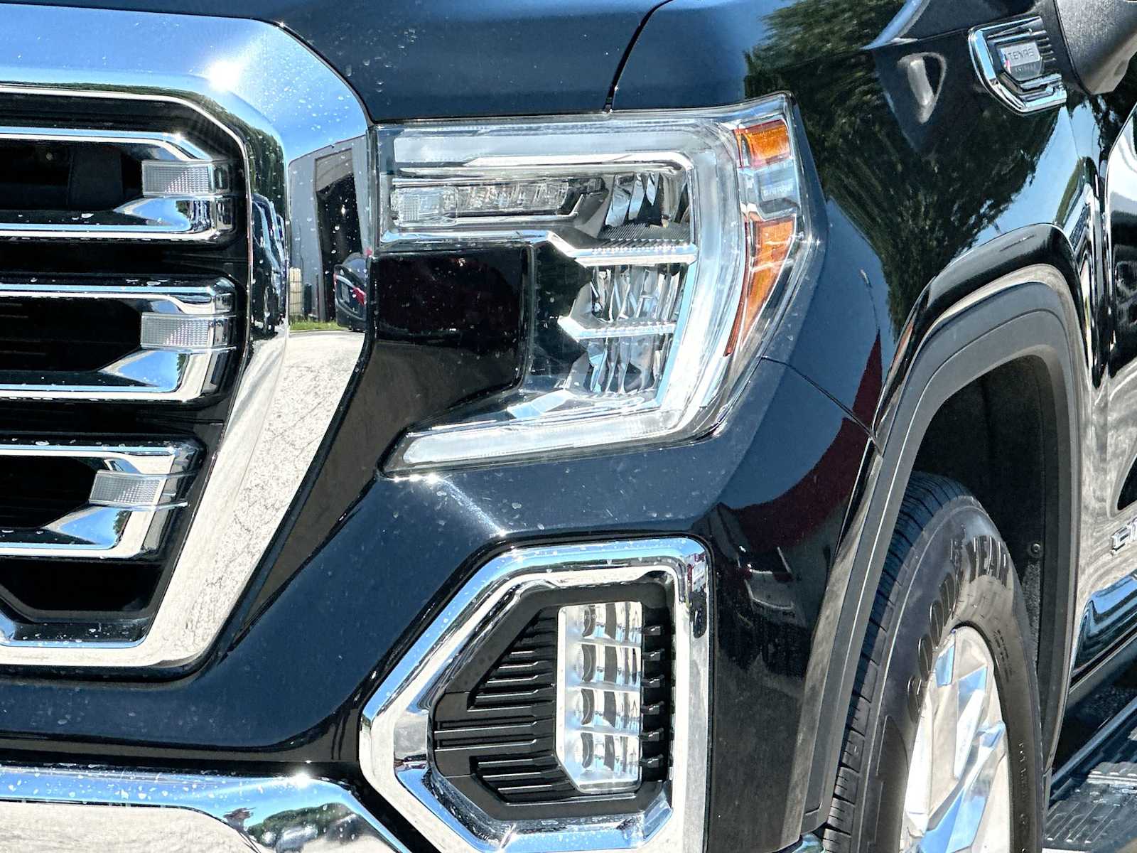 Thumbnail: 2020 GMC Sierra 1500 - 16