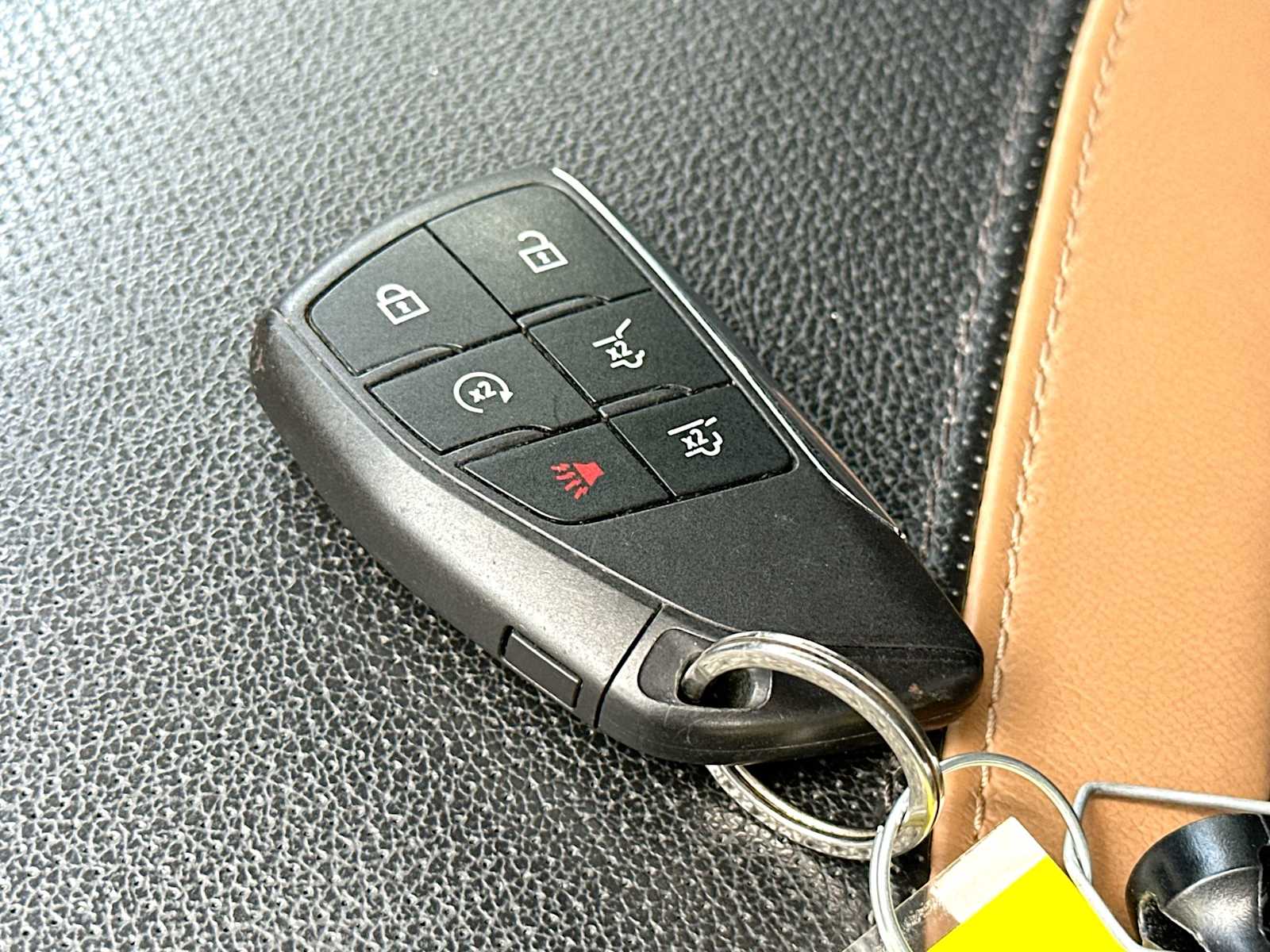 Thumbnail: 2023 GMC Yukon - 29