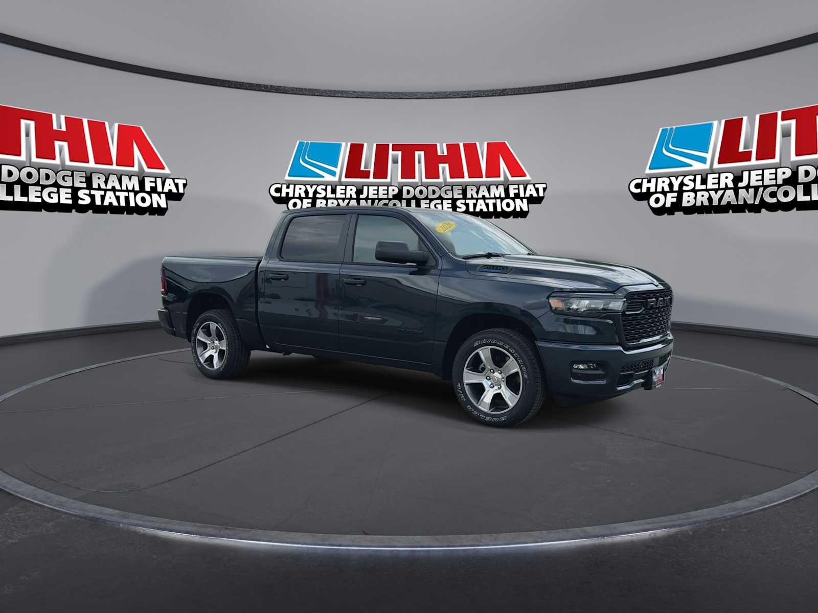 Thumbnail: 2026 RAM 1500 - 2