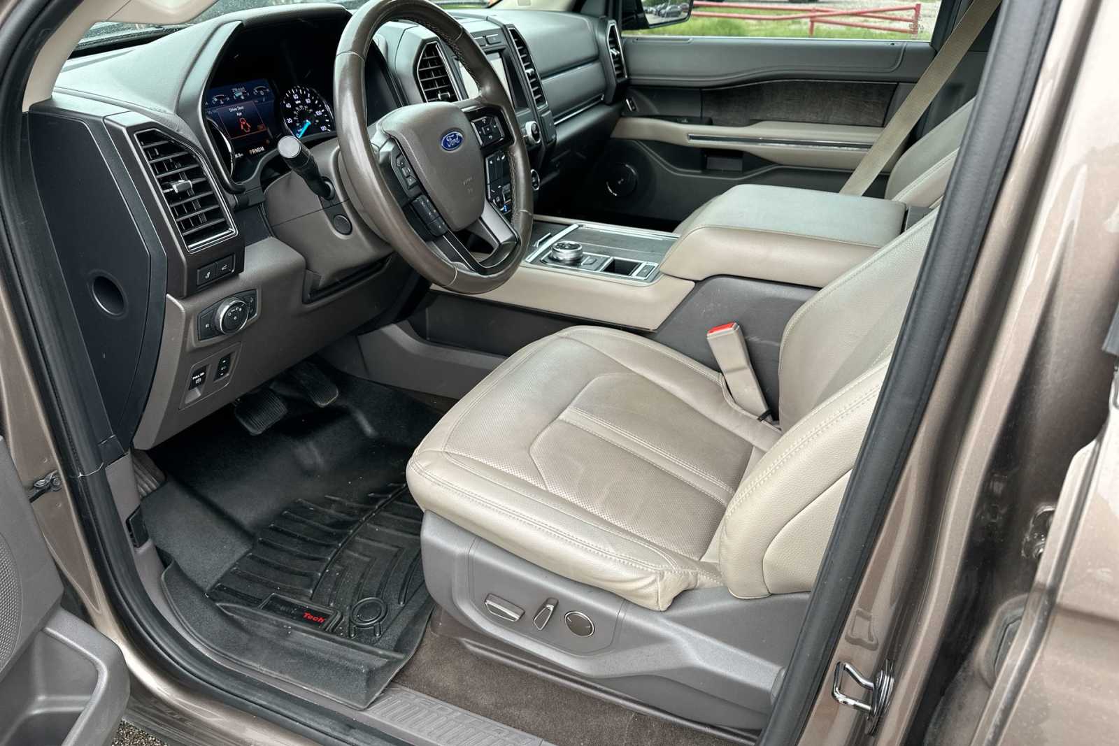 2019 Ford Expedition Limited 18