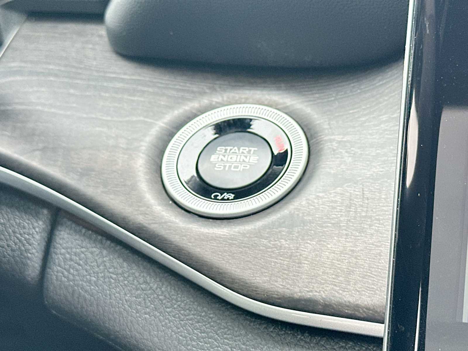 Thumbnail: 2025 Jeep Grand Cherokee - 28