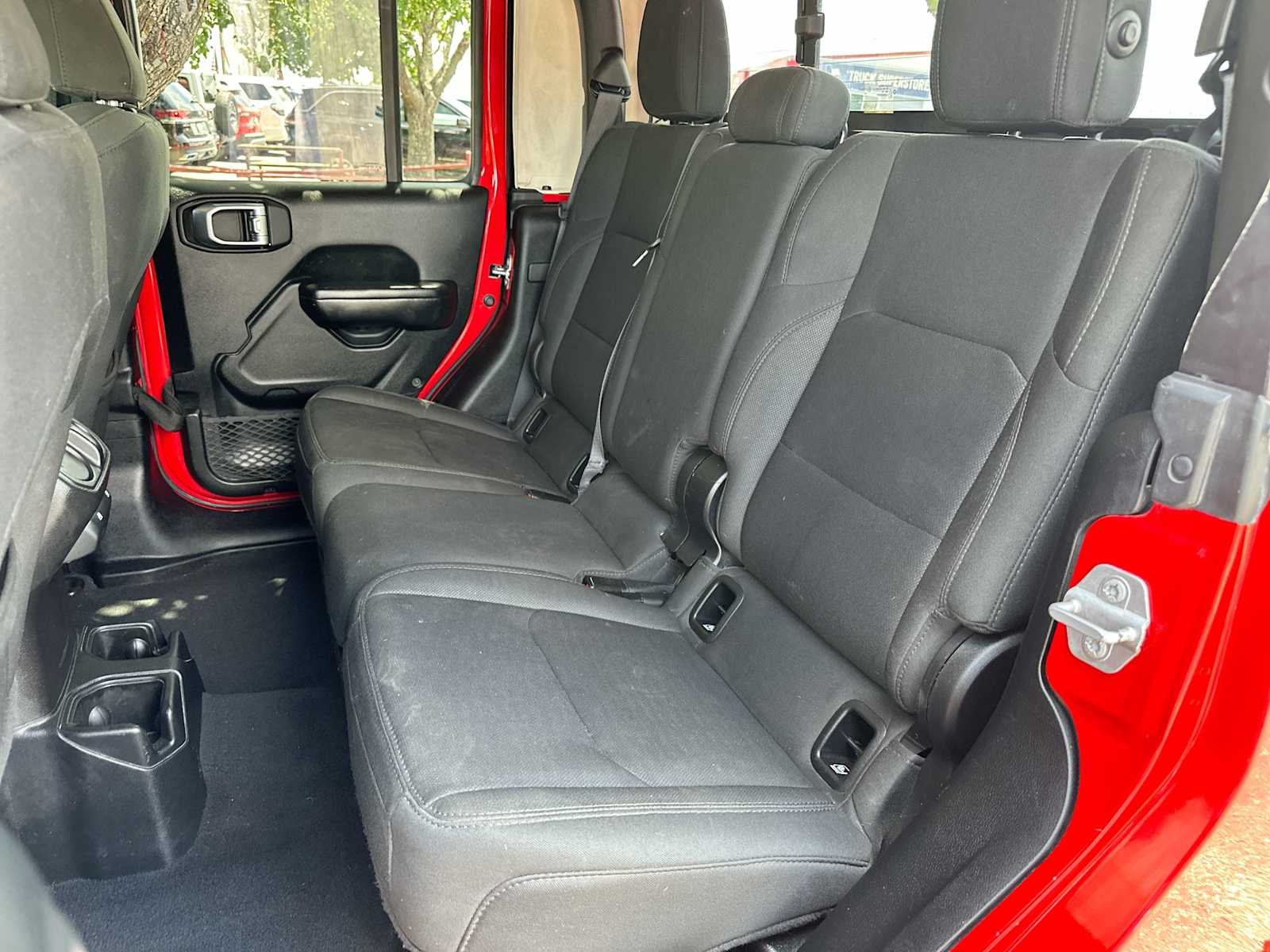 Thumbnail: 2020 Jeep Gladiator - 23