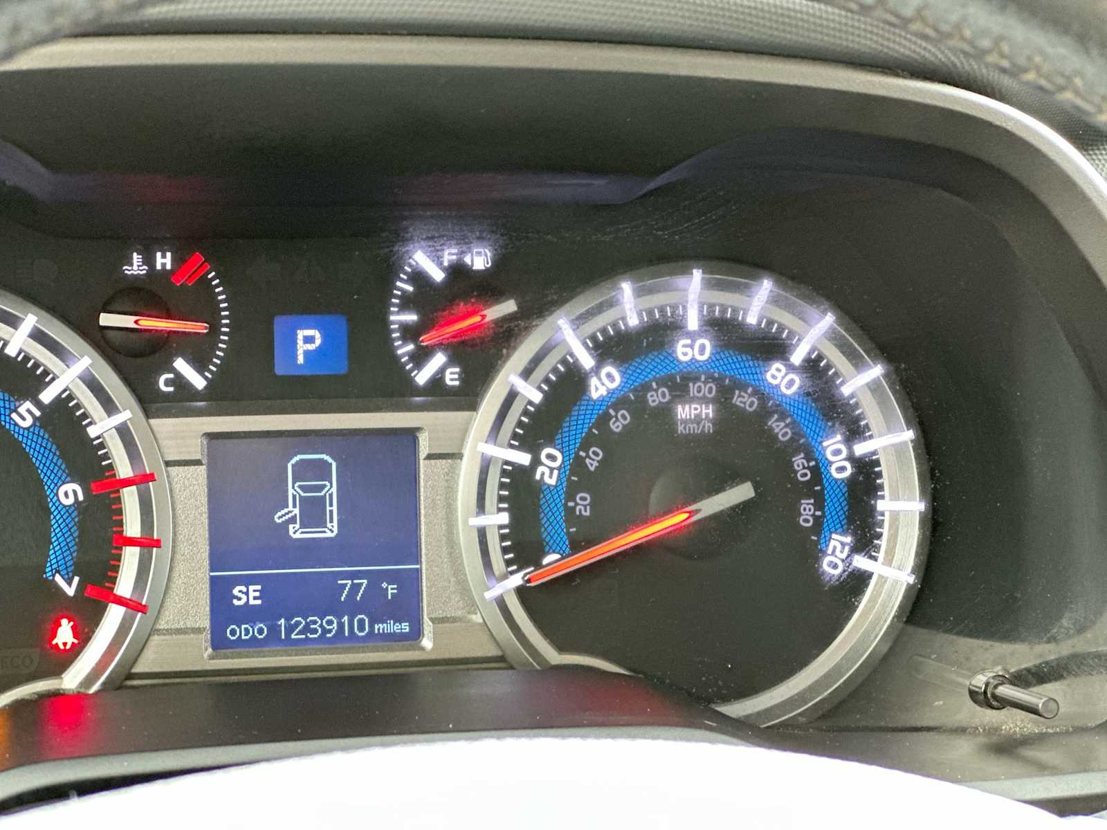 Thumbnail: 2018 Toyota 4Runner - 19