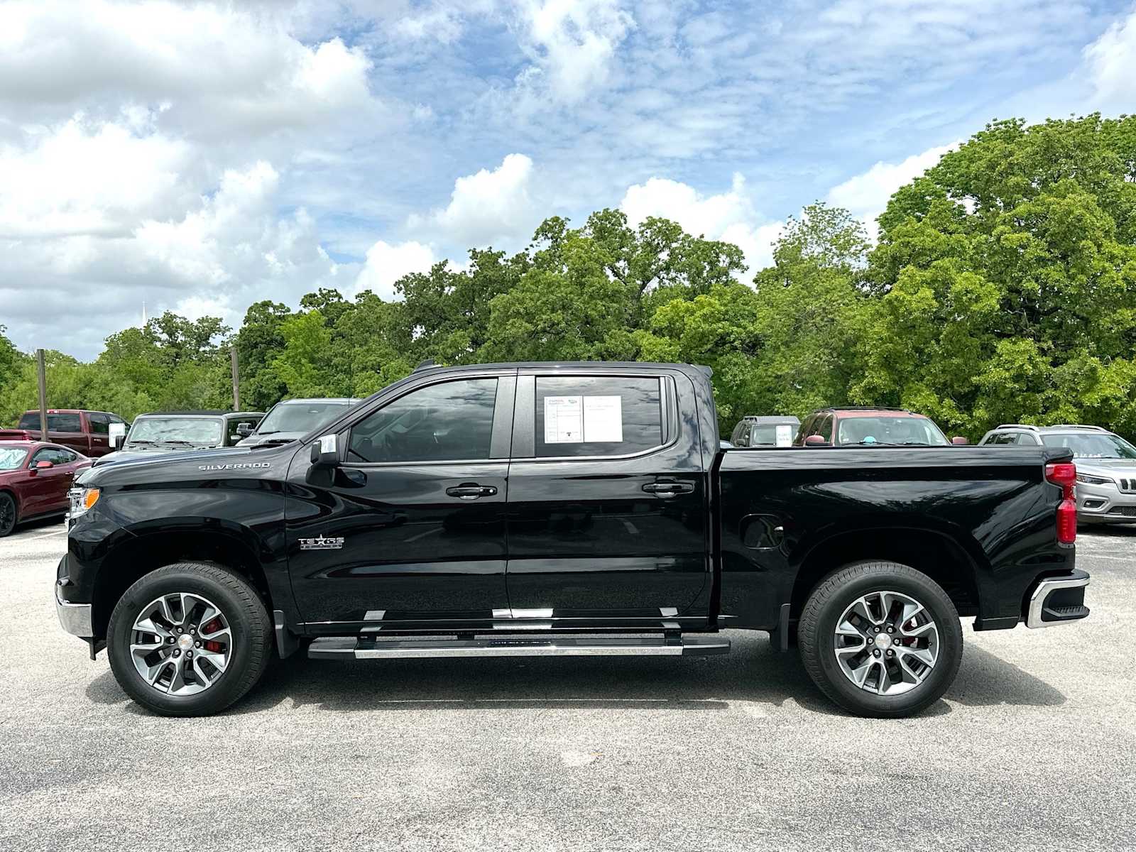 Thumbnail: 2026 Chevrolet Silverado 1500 - 12