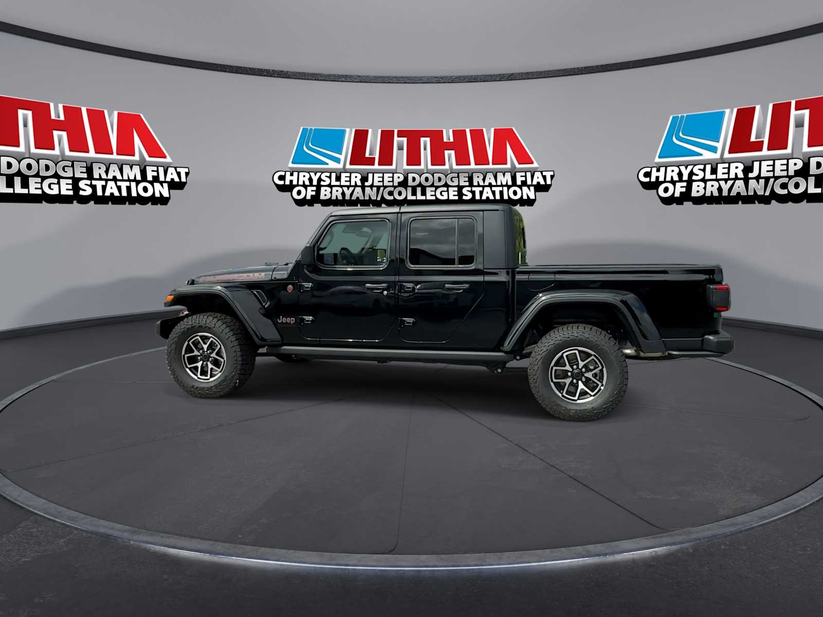 Thumbnail: 2025 Jeep Gladiator - 2