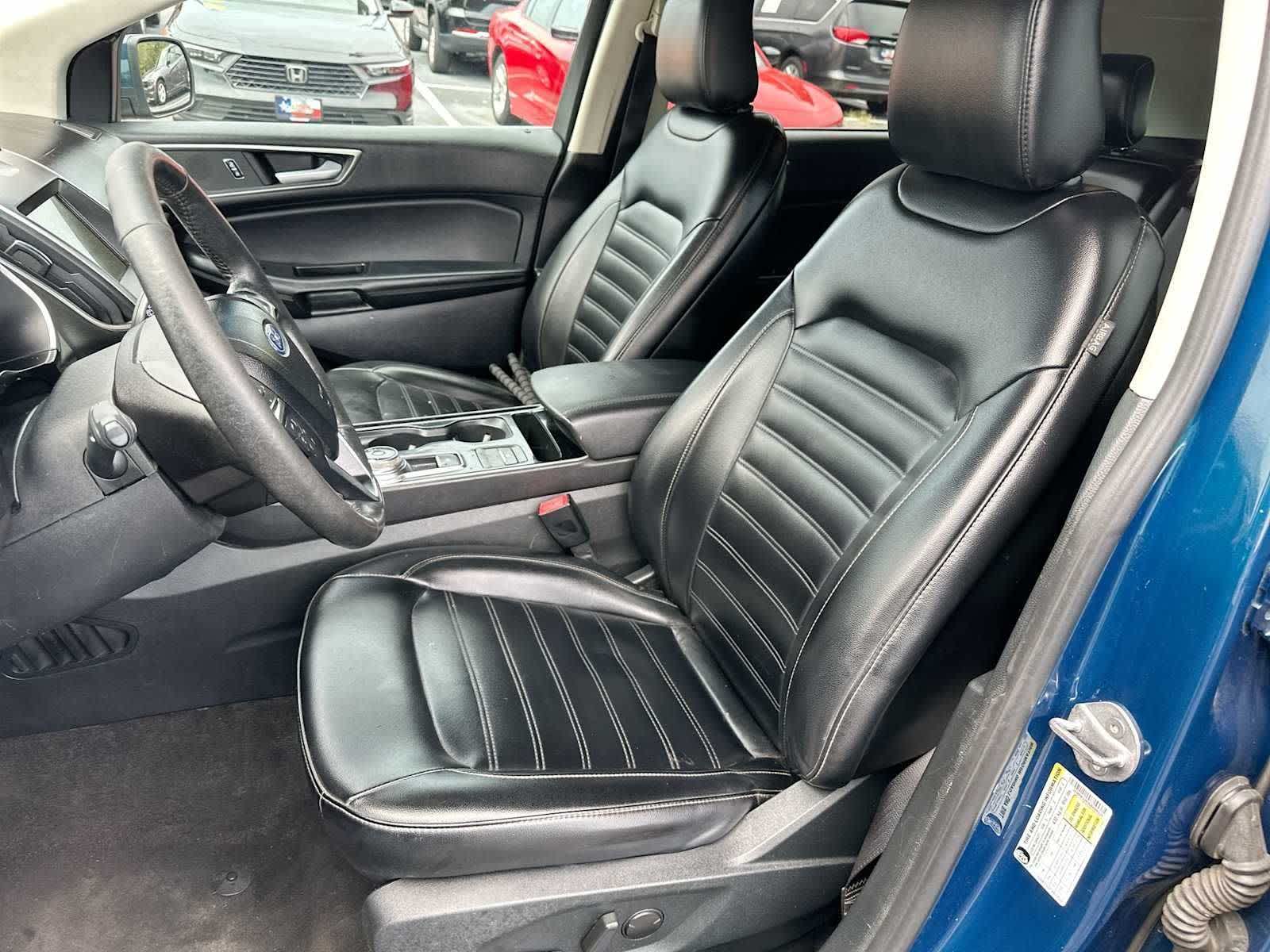 Thumbnail: 2020 Ford Edge - 17