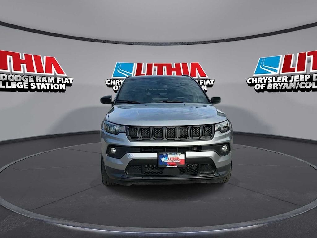 Used 2023 Jeep Compass Latitude SUV