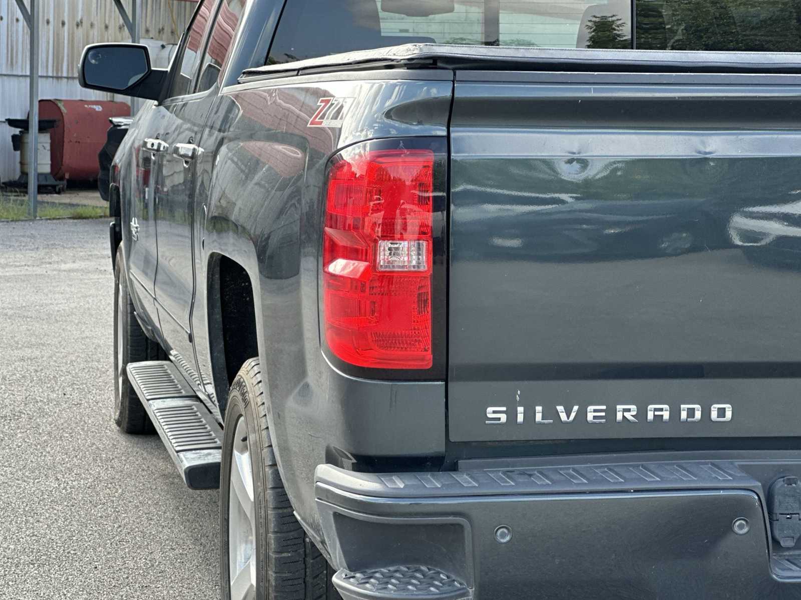 Thumbnail: 2018 Chevrolet Silverado 1500 - 15