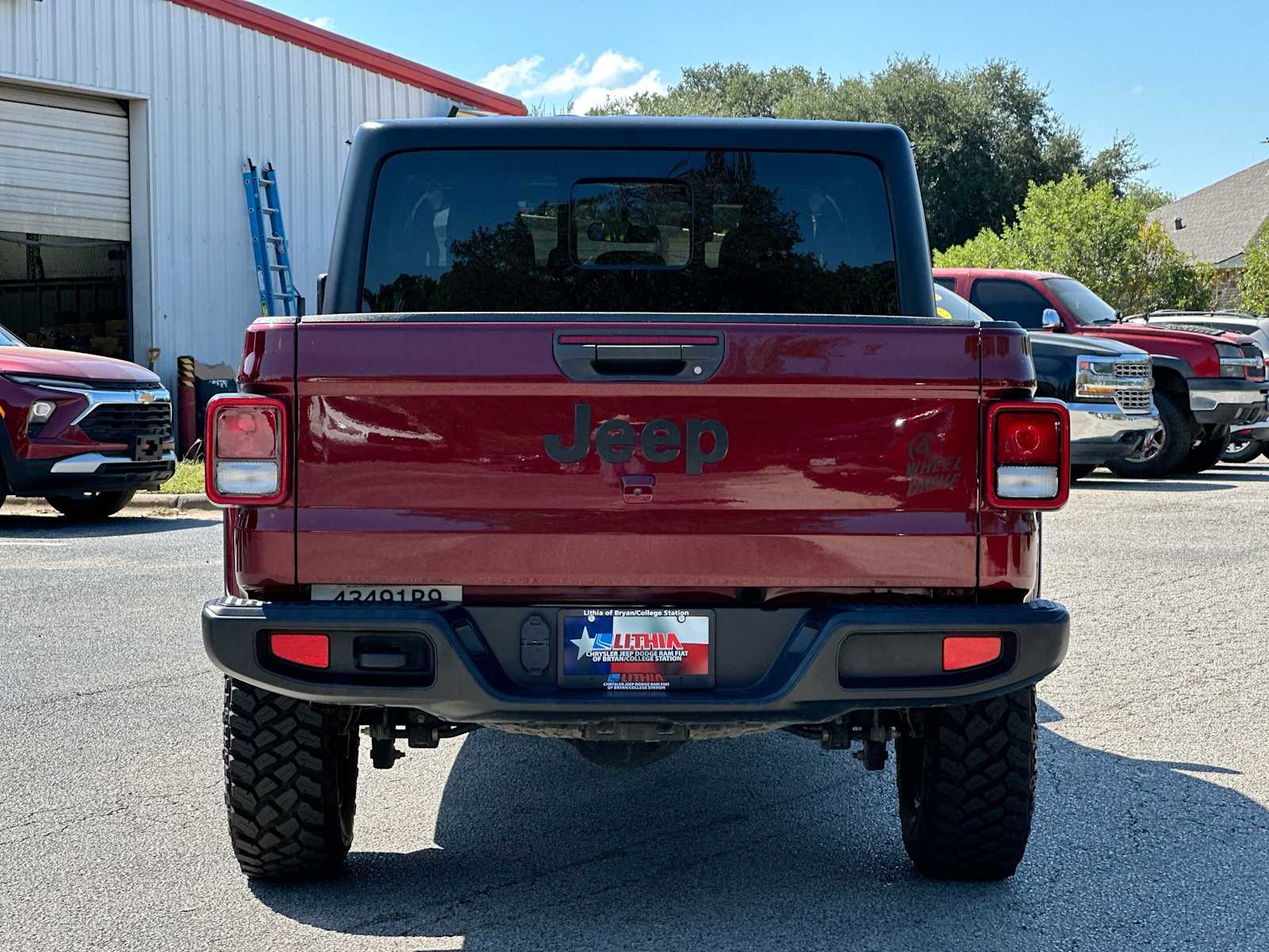 Thumbnail: 2022 Jeep Gladiator - 14