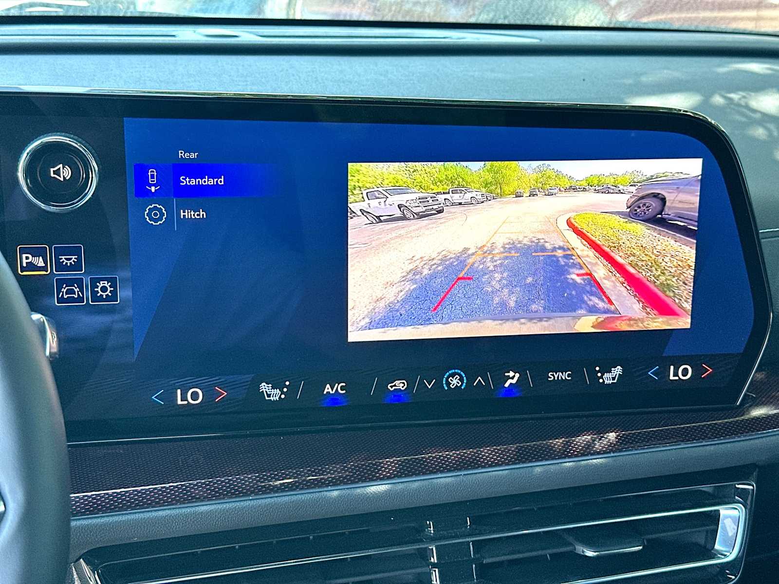 Thumbnail: 2025 Chevrolet Traverse - 20