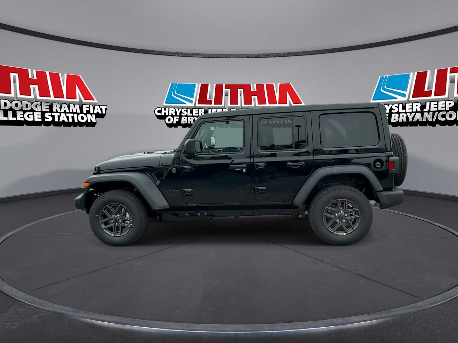 Thumbnail: 2026 Jeep Wrangler - 5