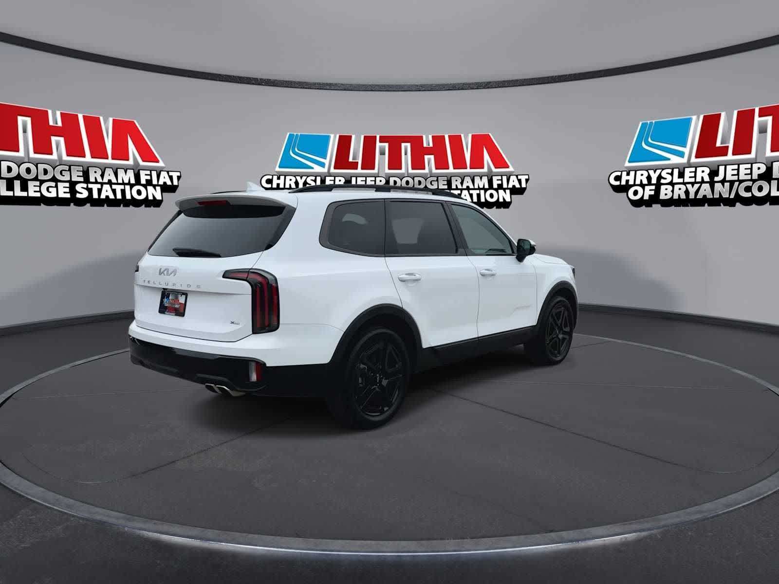 Thumbnail: 2024 Kia Telluride - 8