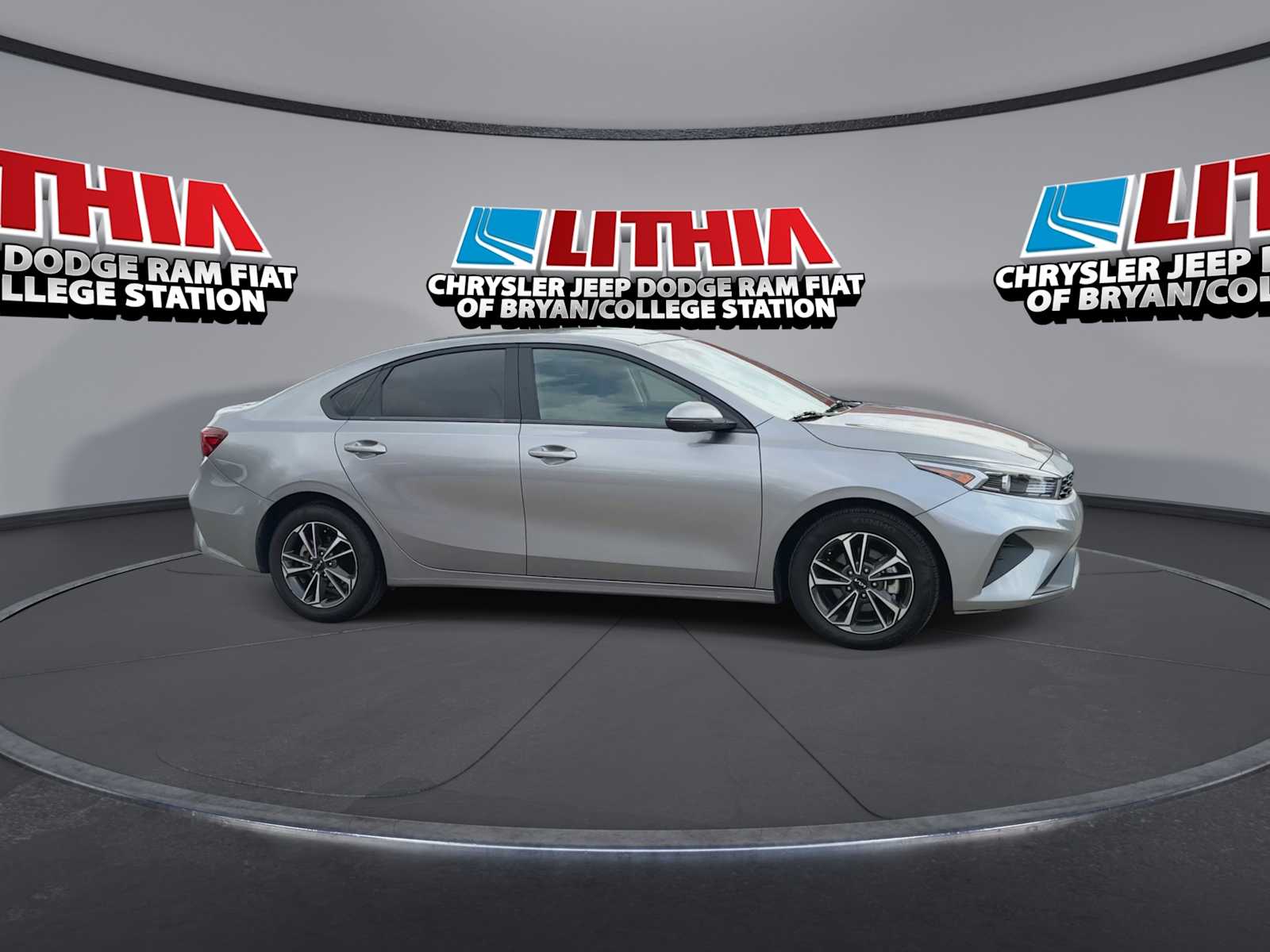 Thumbnail: 2024 Kia Forte - 9