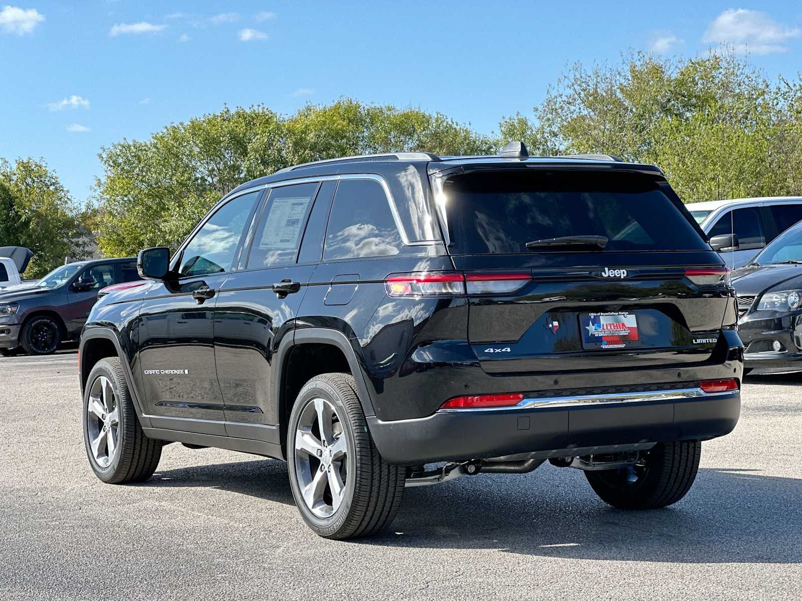 Thumbnail: 2025 Jeep Grand Cherokee - 13