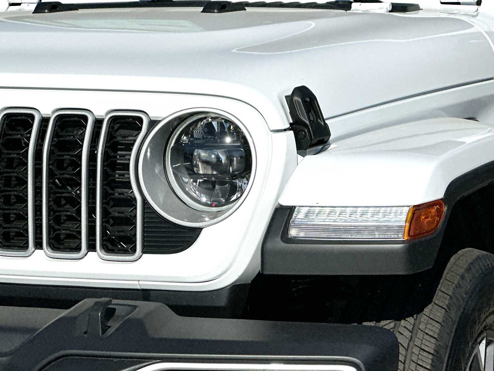 Thumbnail: 2026 Jeep Wrangler - 16