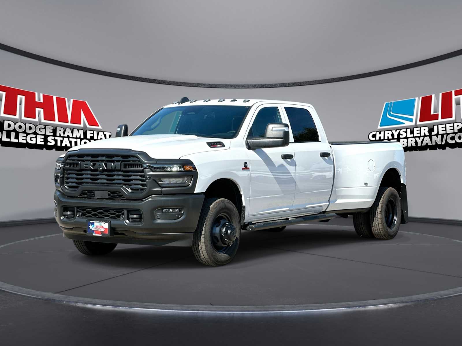 2027 Ram 3500 TRADESMAN CREW CAB 4X4 Pickup