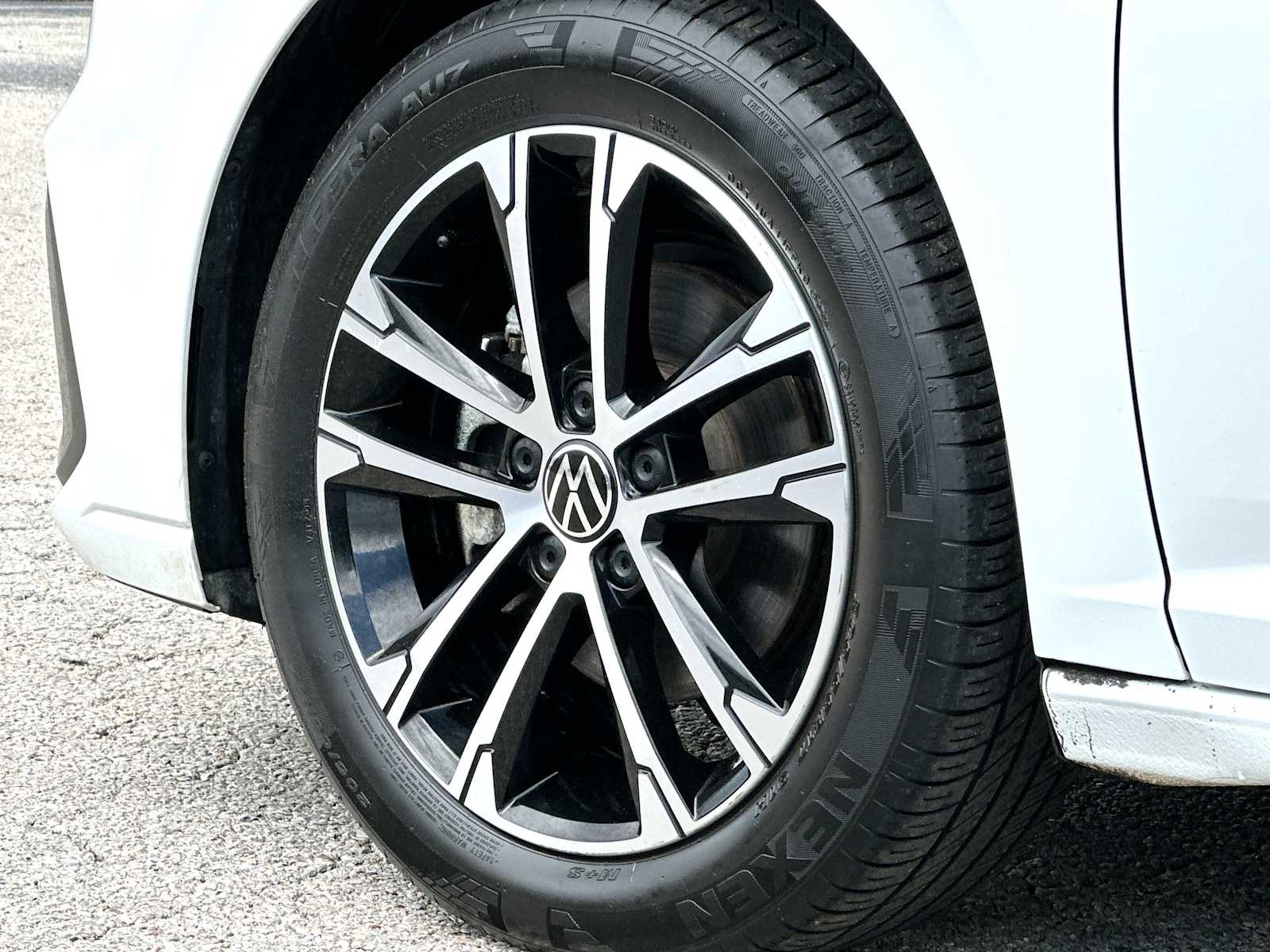 Thumbnail: 2025 Volkswagen Jetta - 11