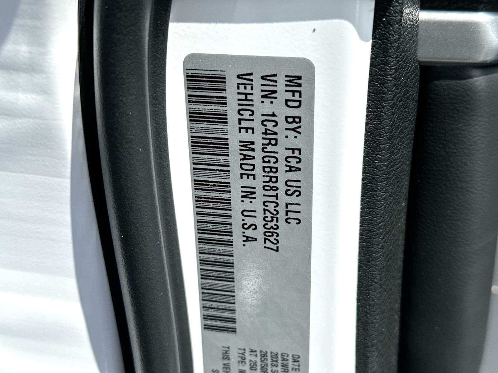 Thumbnail: 2026 Jeep Grand Cherokee - 22