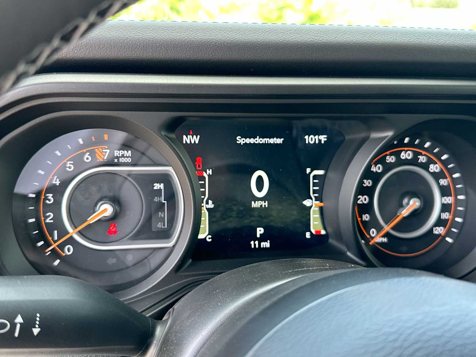 Thumbnail: 2025 Jeep Gladiator - 19