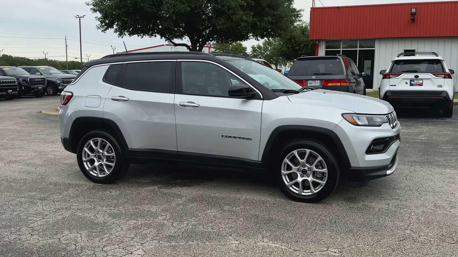 Thumbnail: 2025 Jeep Compass - 9