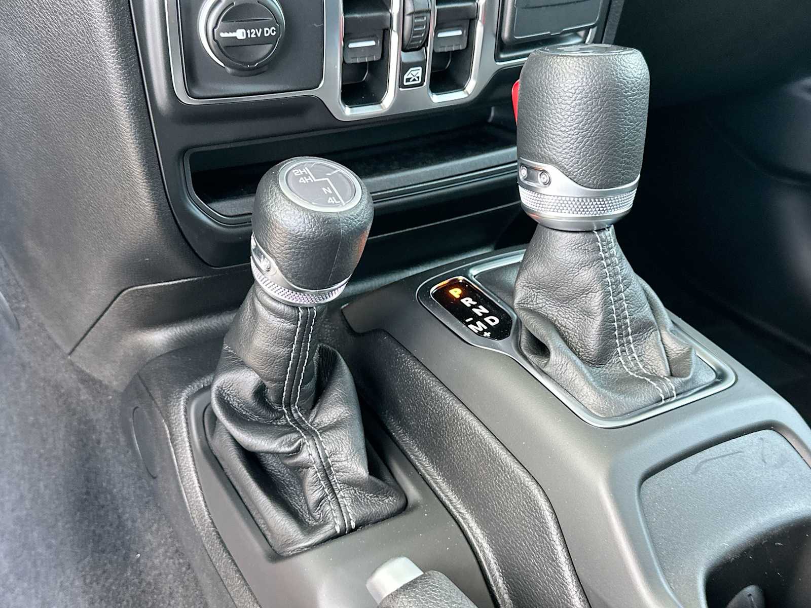 Thumbnail: 2025 Jeep Wrangler - 21