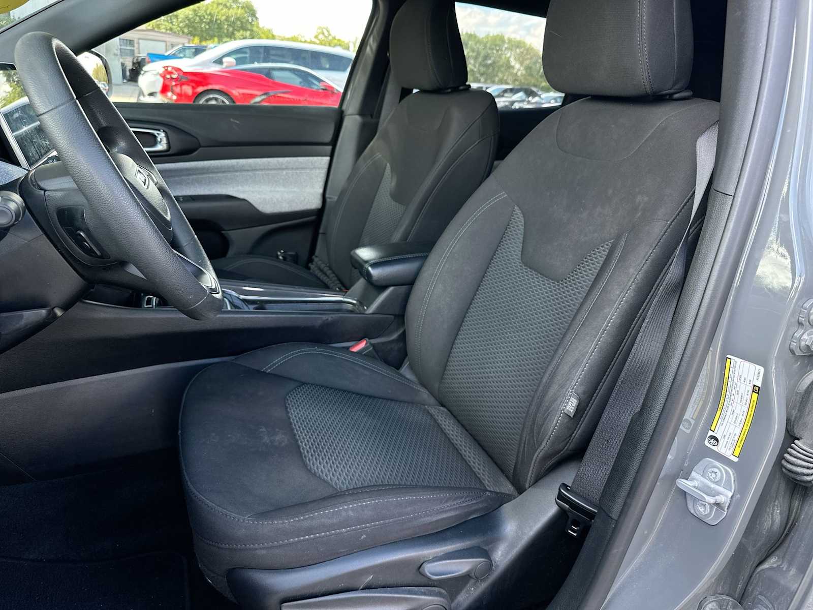 Thumbnail: 2023 Jeep Compass - 17