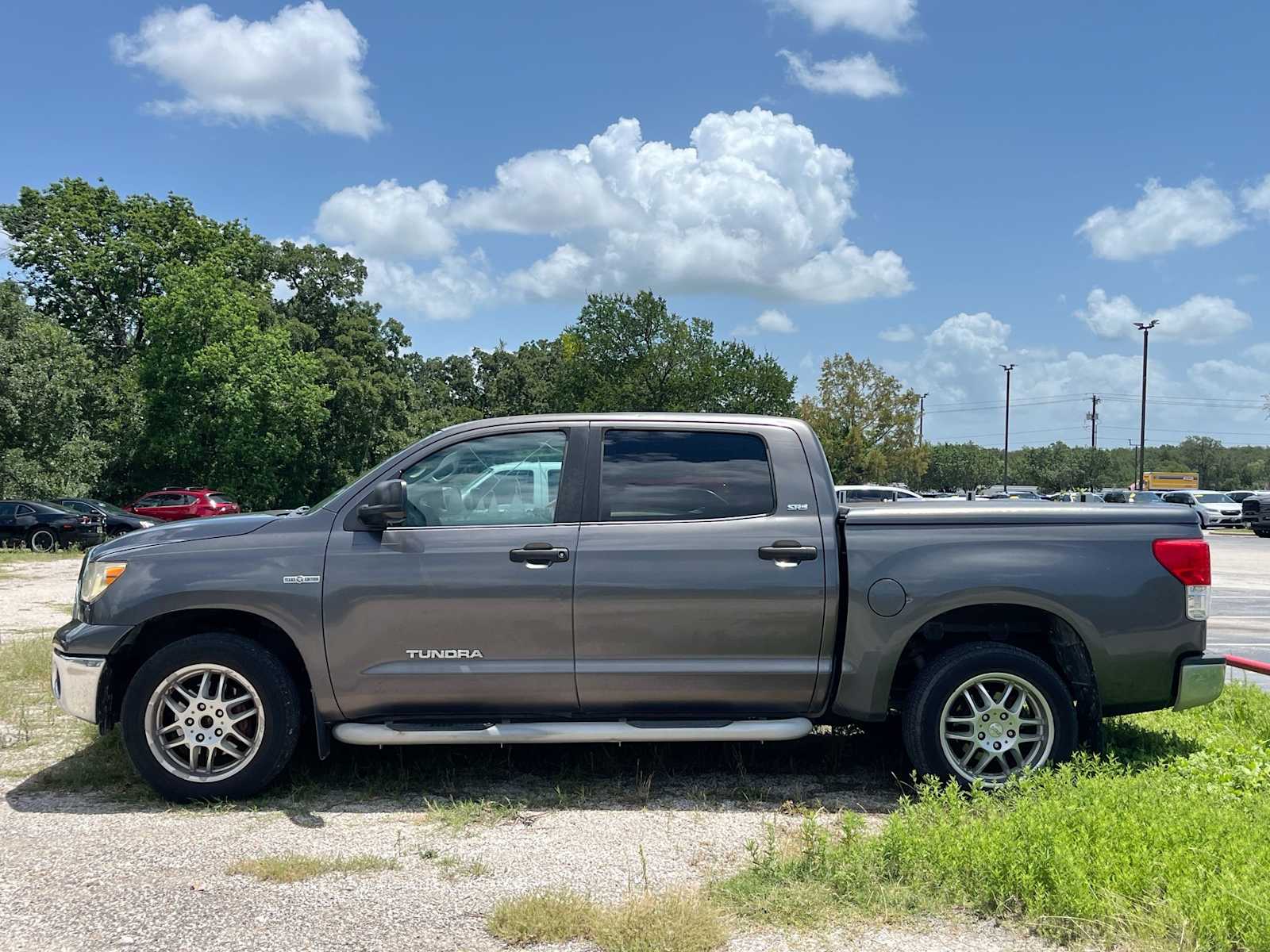 Thumbnail: 2011 Toyota Tundra - 6