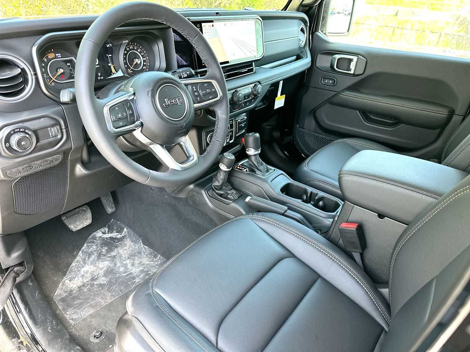 Thumbnail: 2026 Jeep Wrangler - 18