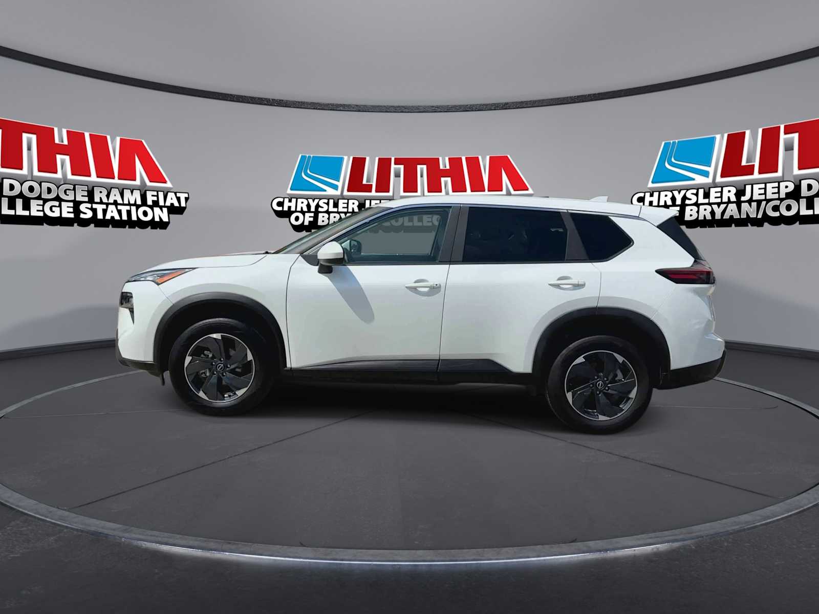 Thumbnail: 2025 Nissan Rogue - 4