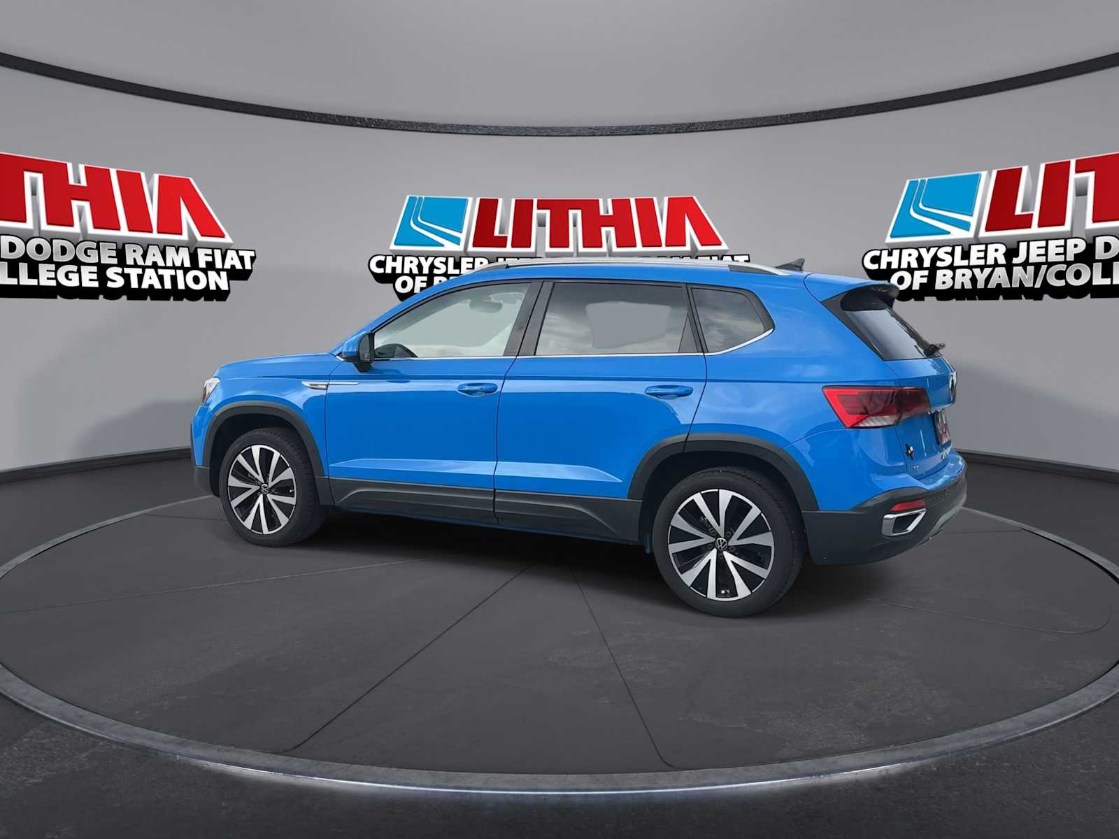 Thumbnail: 2023 Volkswagen Taos - 6