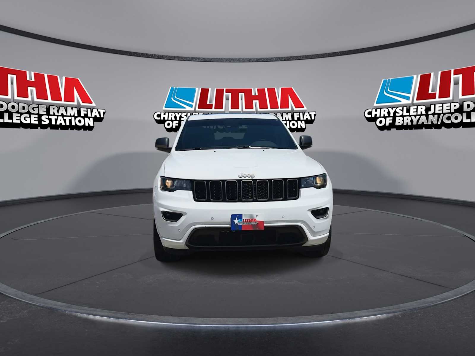 Thumbnail: 2021 Jeep Grand Cherokee - 3