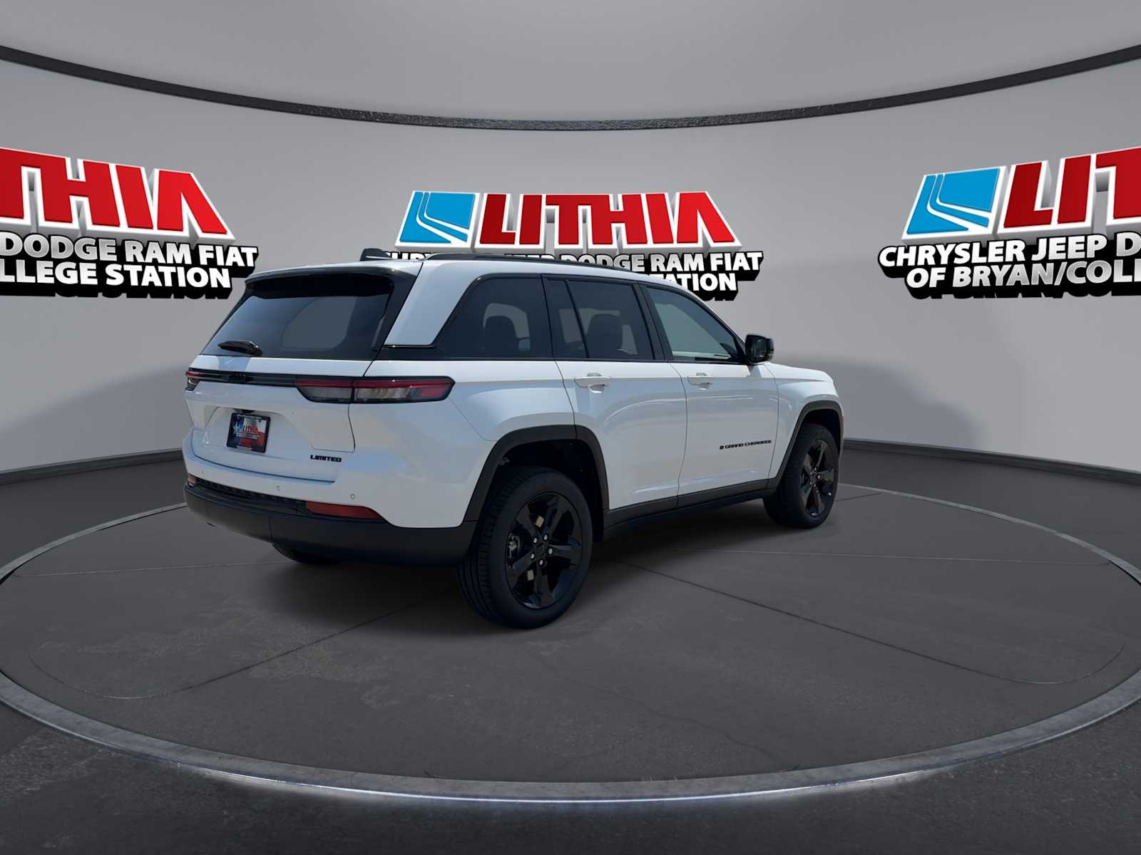 Thumbnail: 2025 Jeep Grand Cherokee - 8