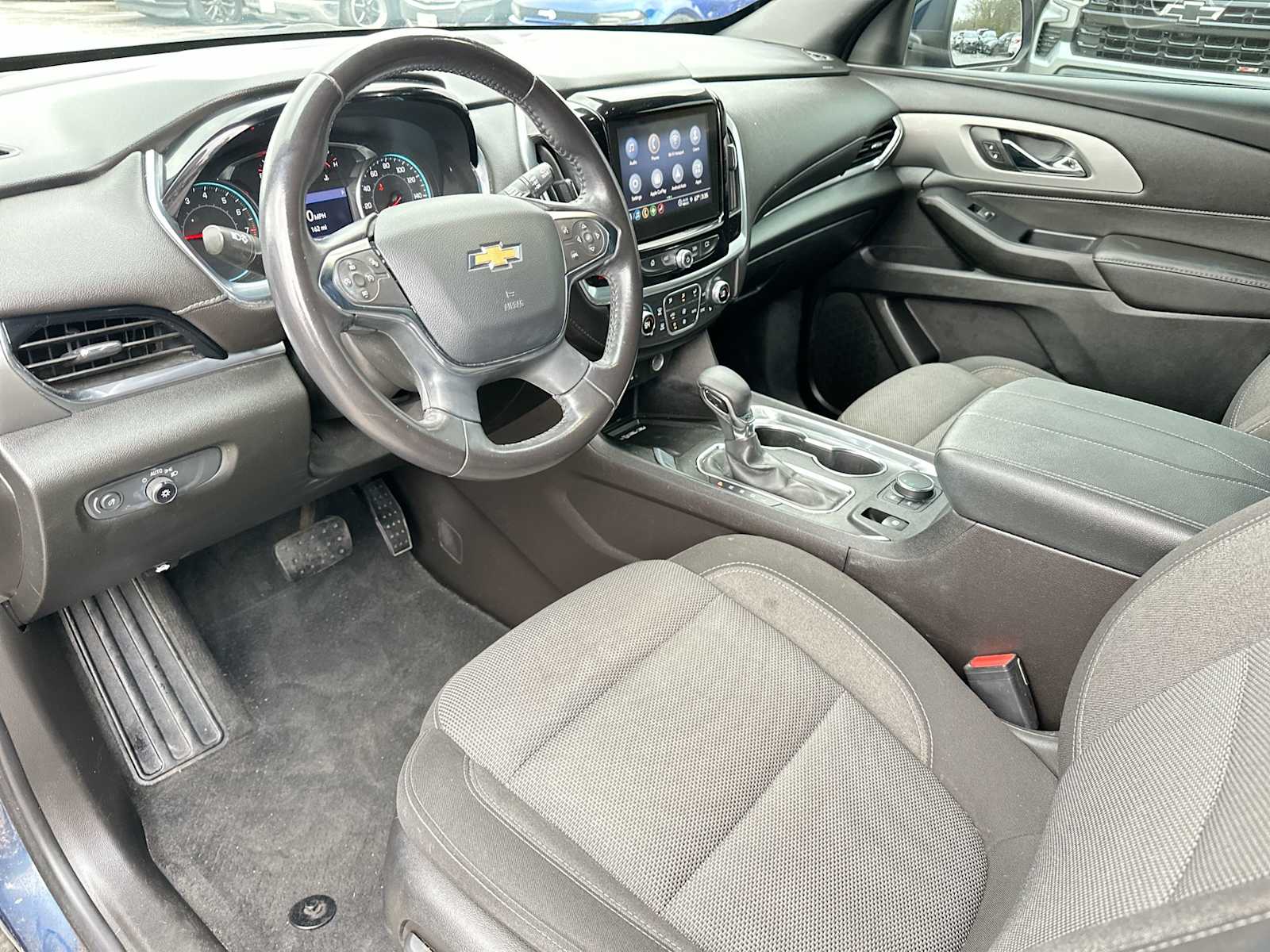 Thumbnail: 2022 Chevrolet Traverse - 18