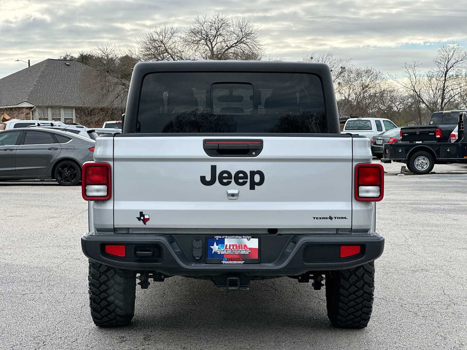 Thumbnail: 2023 Jeep Gladiator - 14